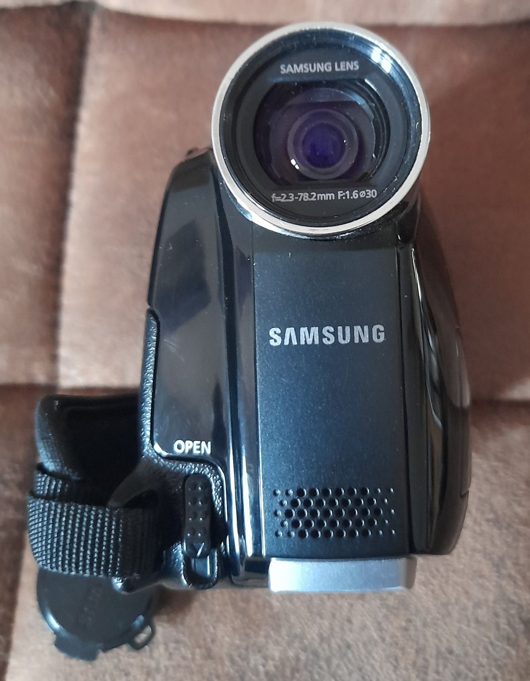 Samsung Camcorder: Samsung VP-D381 Camcorder – Gebraucht aus Herisau von komodo0