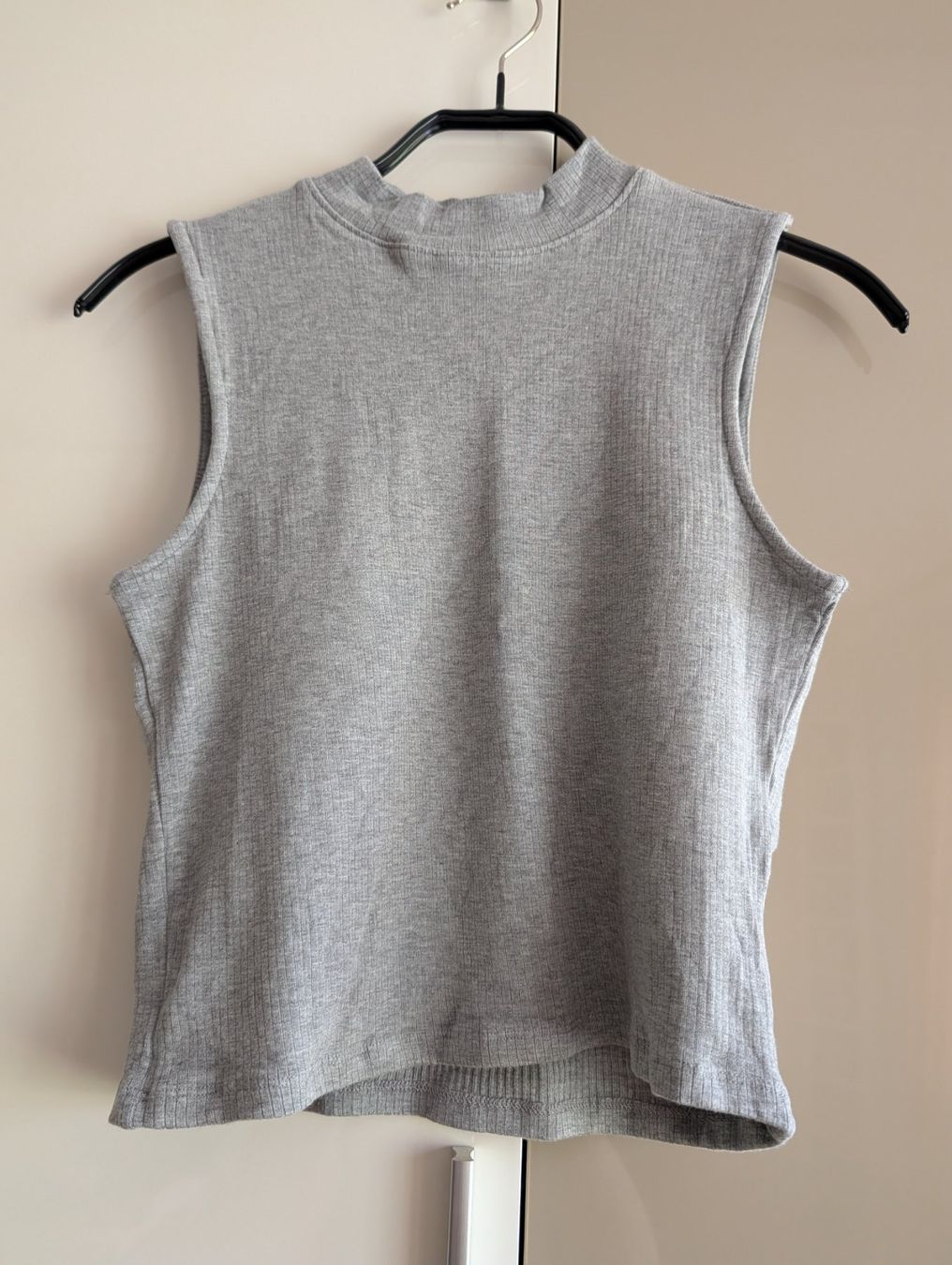 Vero Moda Tops: Top Vero Moda S Kurz – Gebraucht aus Appenzell von Pontigui2007 2