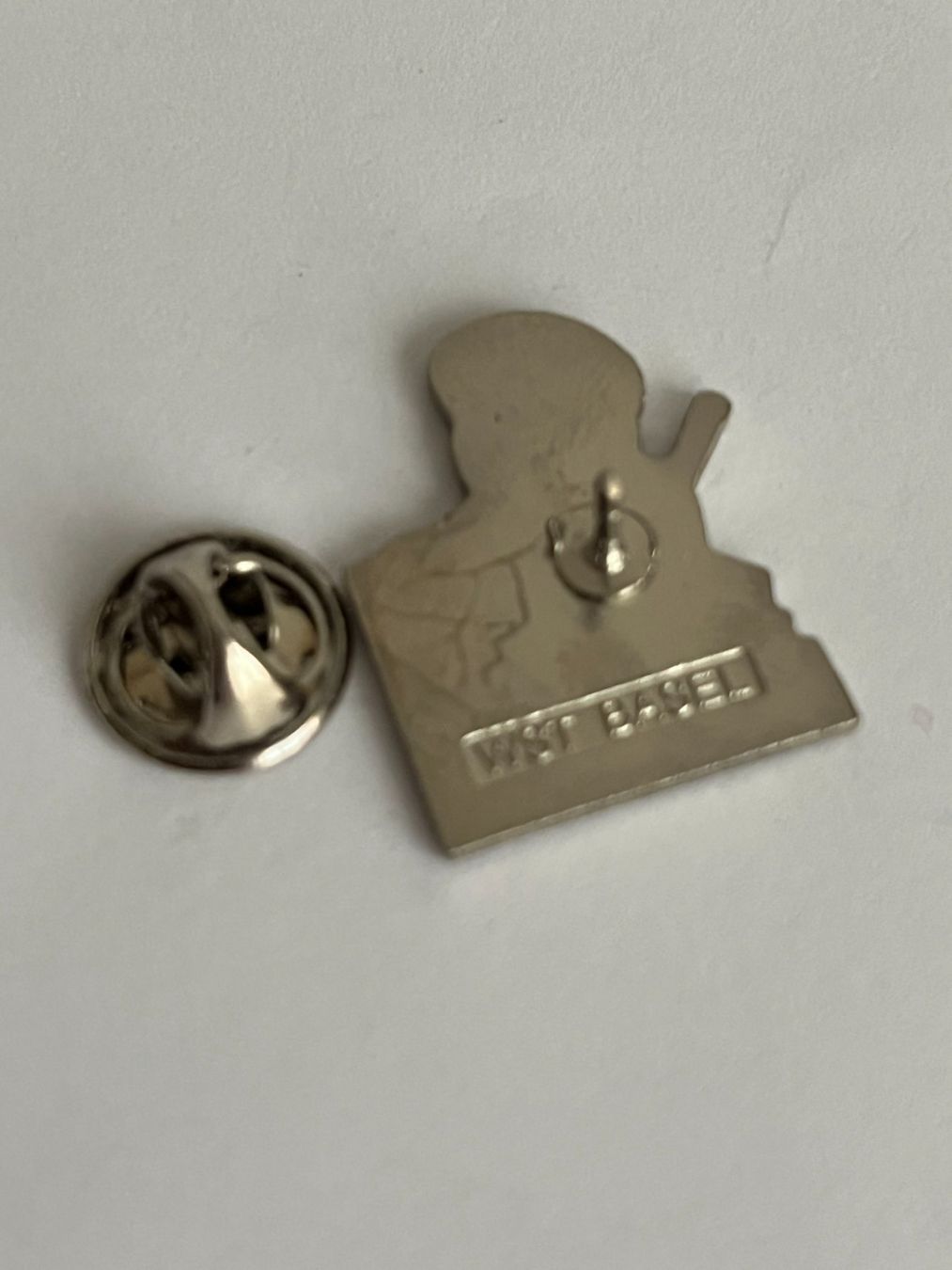 Plaketten & Abzeichen: Pin Securitas Basel – Gebraucht aus Dietikon von sch_w2tw 1