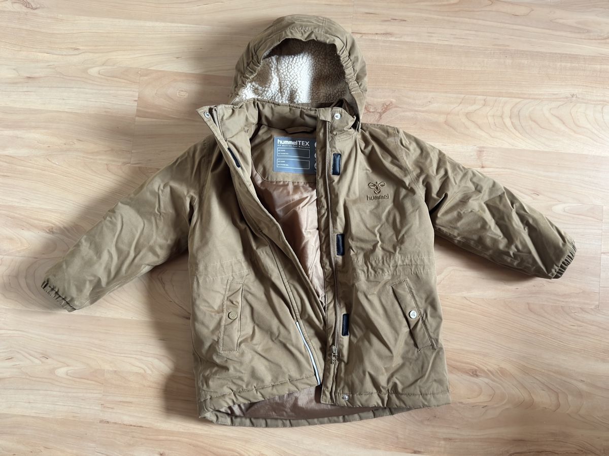 Giacche: Hummel Winterjacke 116 – Usato da Bachenbülach venduto da malle08 1