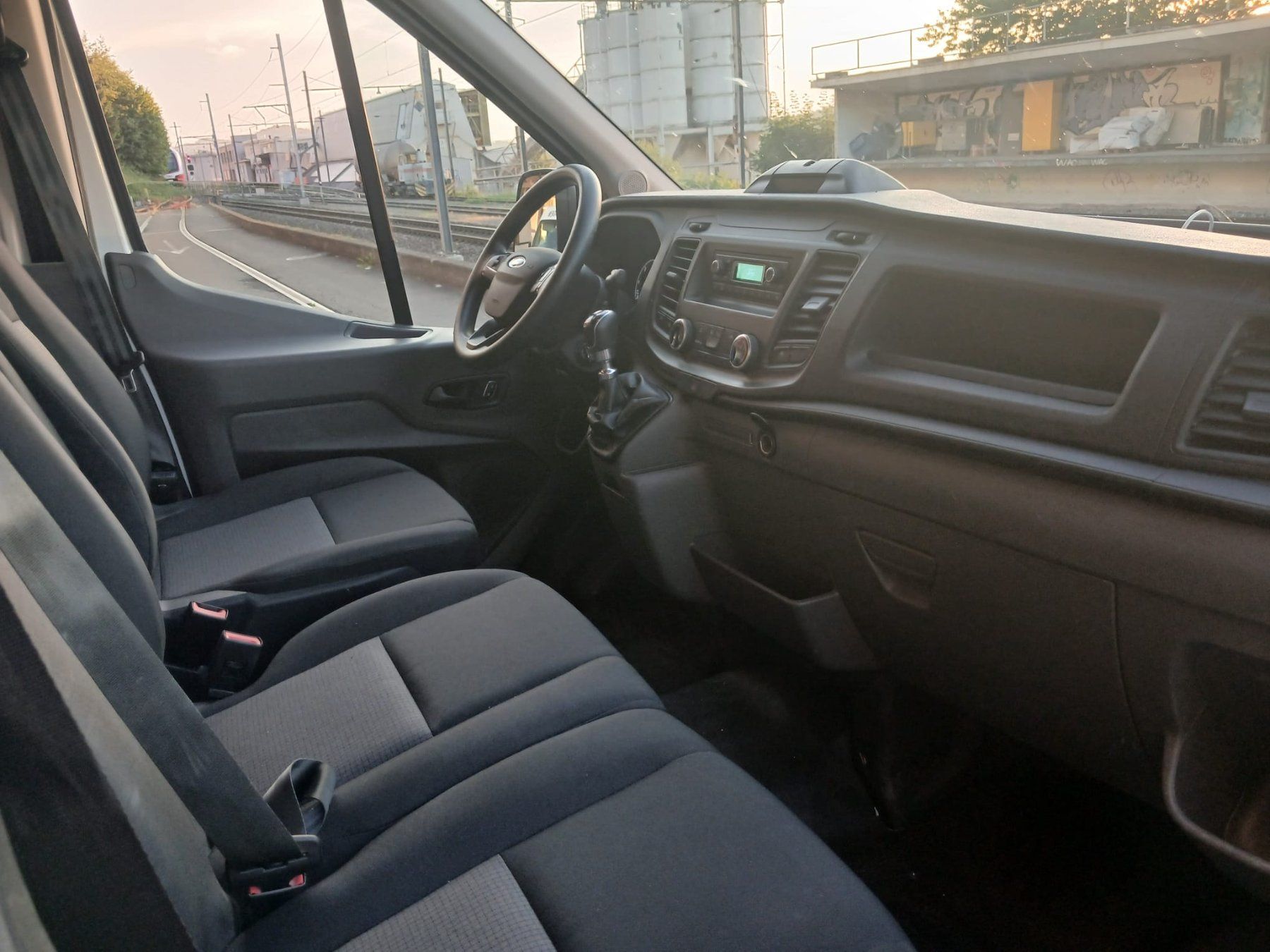 Ford Veicoli commerciali: Ford Tranzit 290 L2 2.0 Diesel – Usato da St.Gallen venduto da Nele23 5
