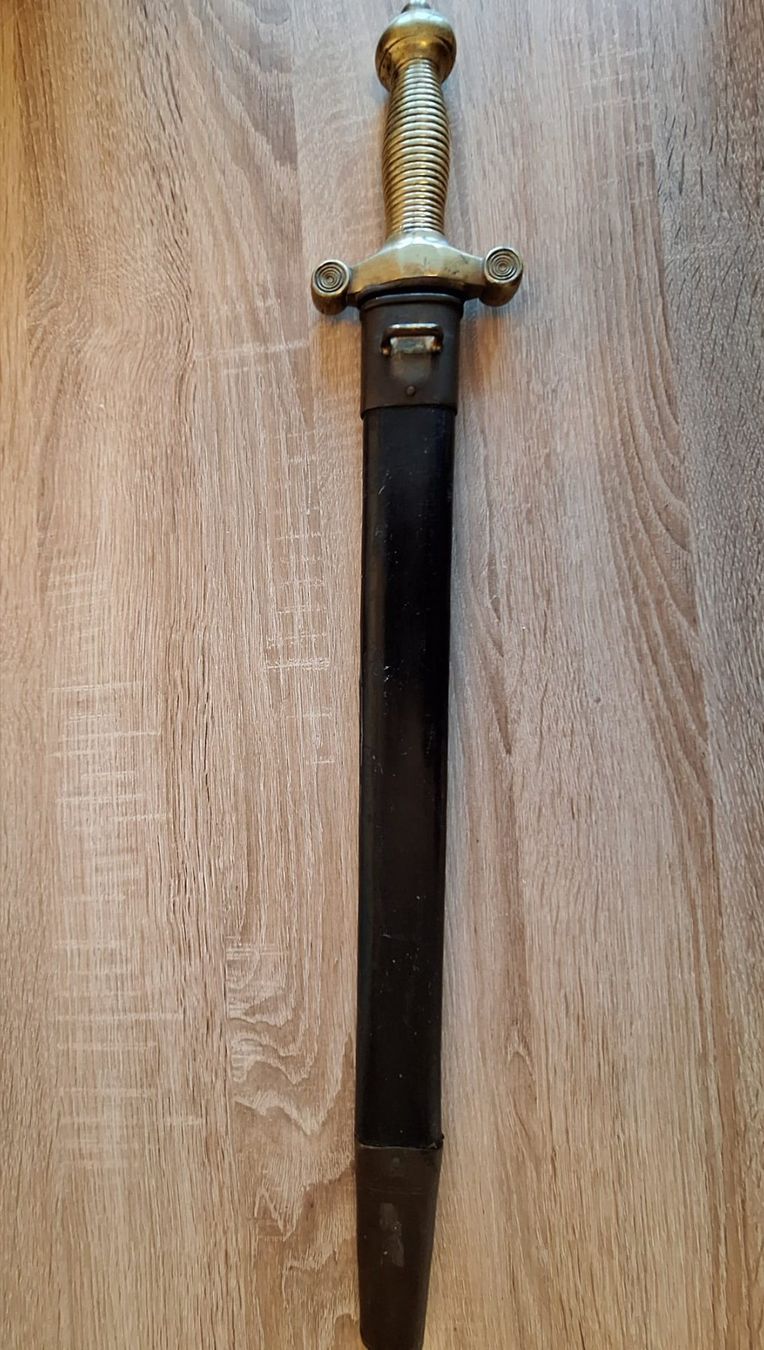 Sonstiges zum Sammeln & Seltenes: Je vends un Glaive – Gebraucht aus La Chaux-de-Fonds von Riquet2300 1
