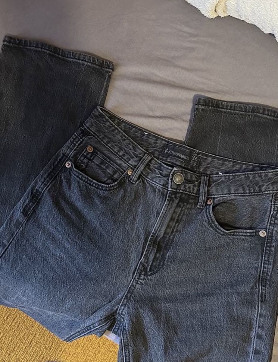 Stradivarius Jeans: Jeans bootcut – Usato da Yvorne venduto da mel_wic 2
