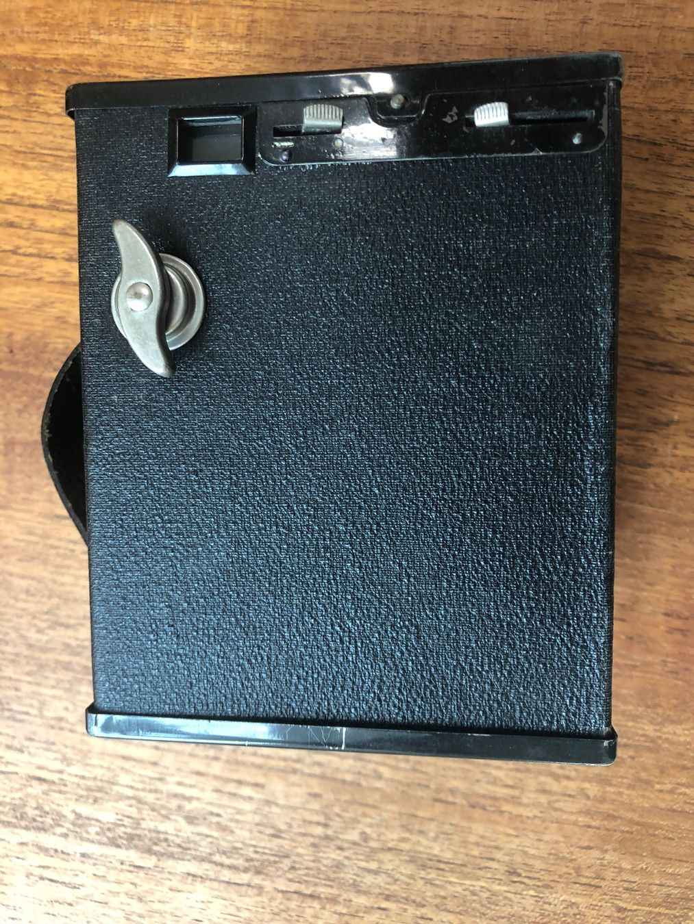 Agfa Fotocamera: Agfa Box Kamera mit Lederetui gebrauchter Zustand – Usato da Arlesheim venduto da leyRum4.5 3
