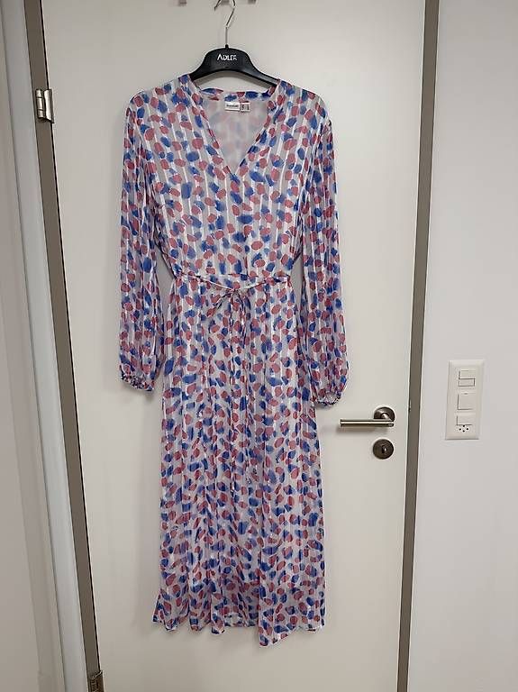 Kleider: Chiffon Kleid – Gebraucht aus Wil SG von ell_zj57
