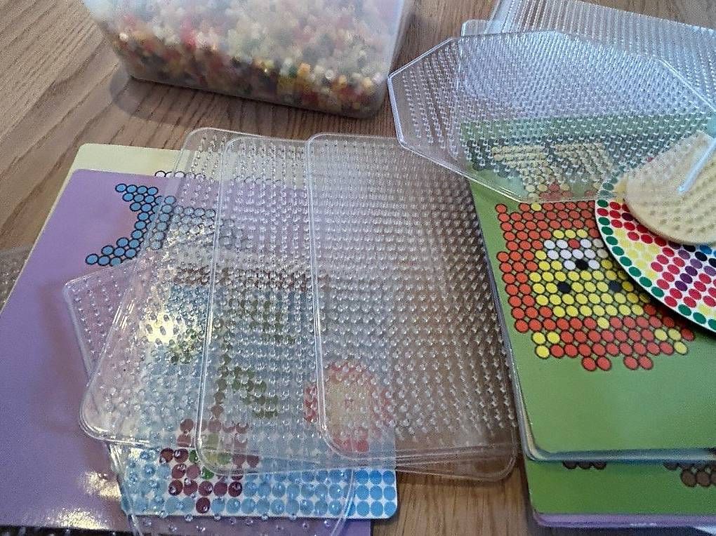 Kit bricolage: Bügelperlen / Steckperlen – Usato da Lommiswil venduto da mic_9l6j 3
