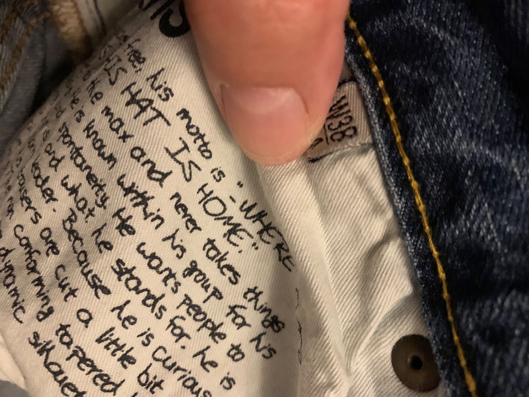 Pantaloni: Pantalon w38 pose à plas 50 cm WE – Usato da Veyrier venduto da kimedovapa 3