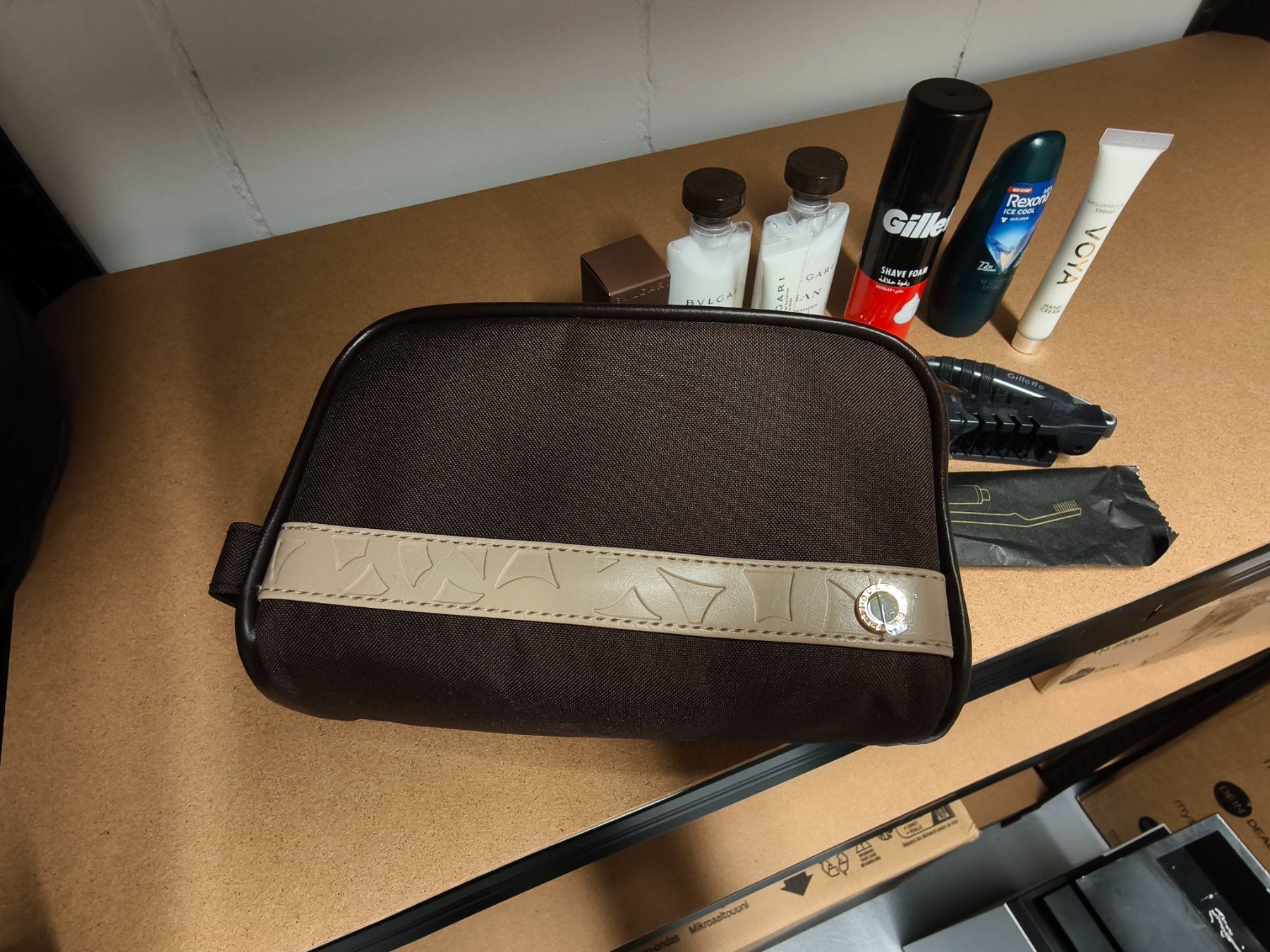 Custodie per cosmetici: Emirates amenity breite Version – Usato da Horgen venduto da mar_tdt5 1