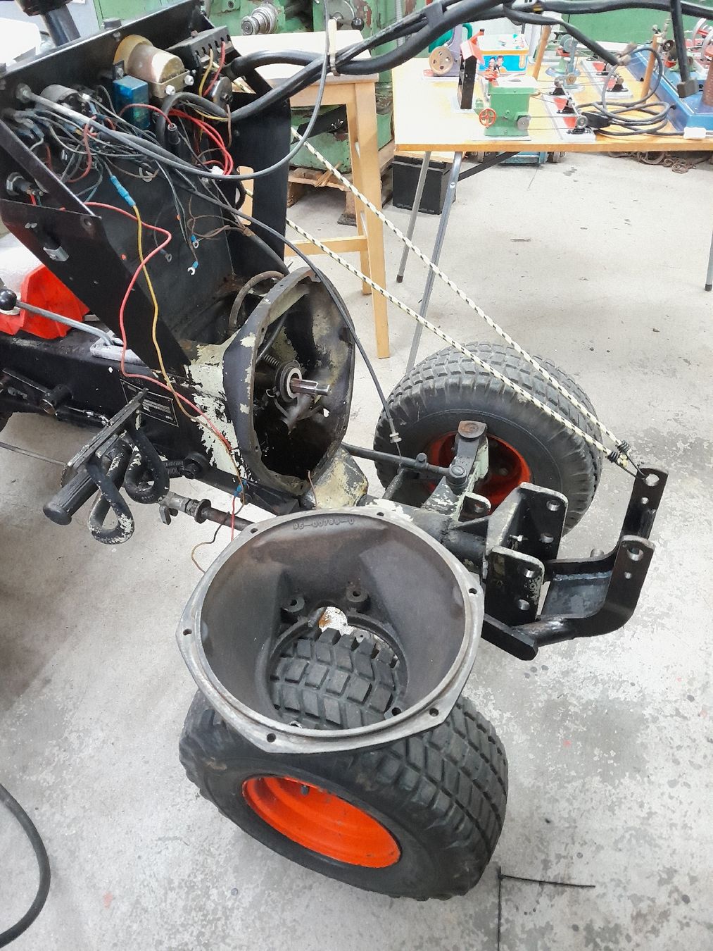 Traktoren: Rasentraktor Hako Trac – Defekt aus Benken SG von Breitenfreak 5