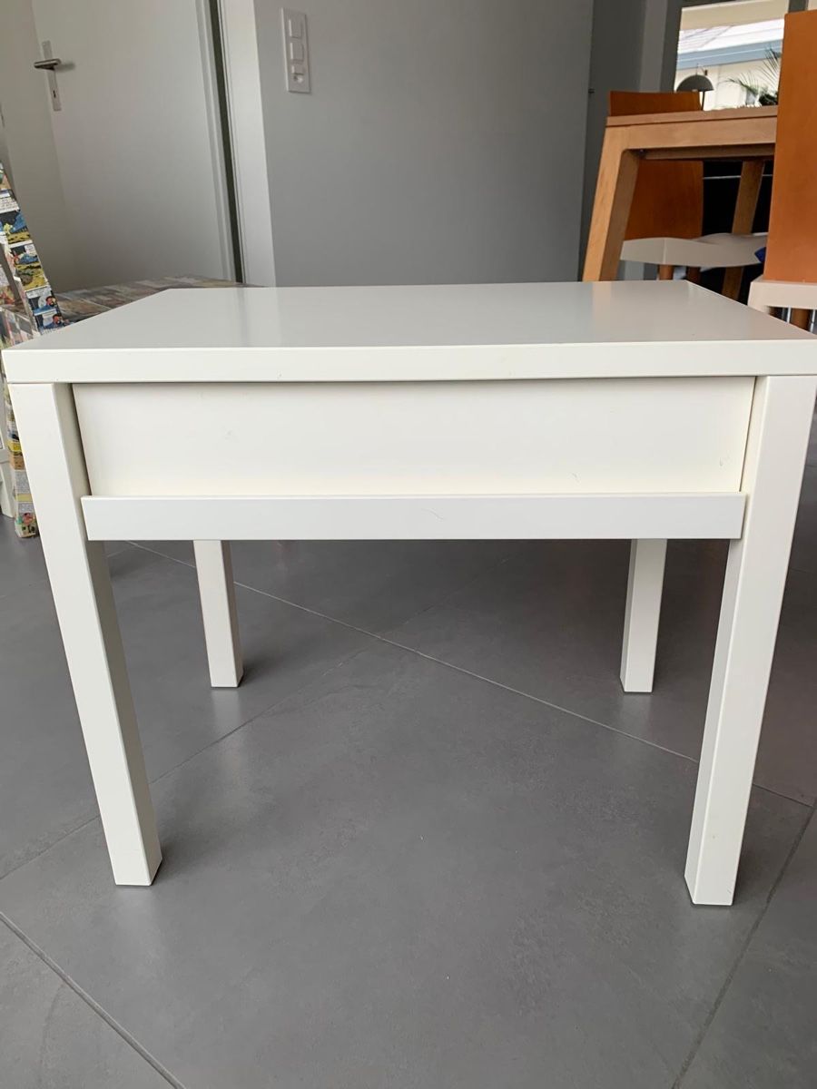 Comodini: 2 Tables de nuit blanche IKEA – Usato da Sion venduto da tchana77 1