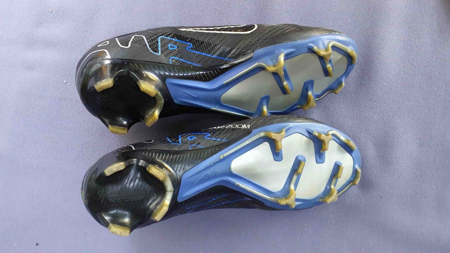 Scarpe per ragazzi: Fussballschuhe, Grösse 40 – Usato da Sirnach venduto da Formalin 1