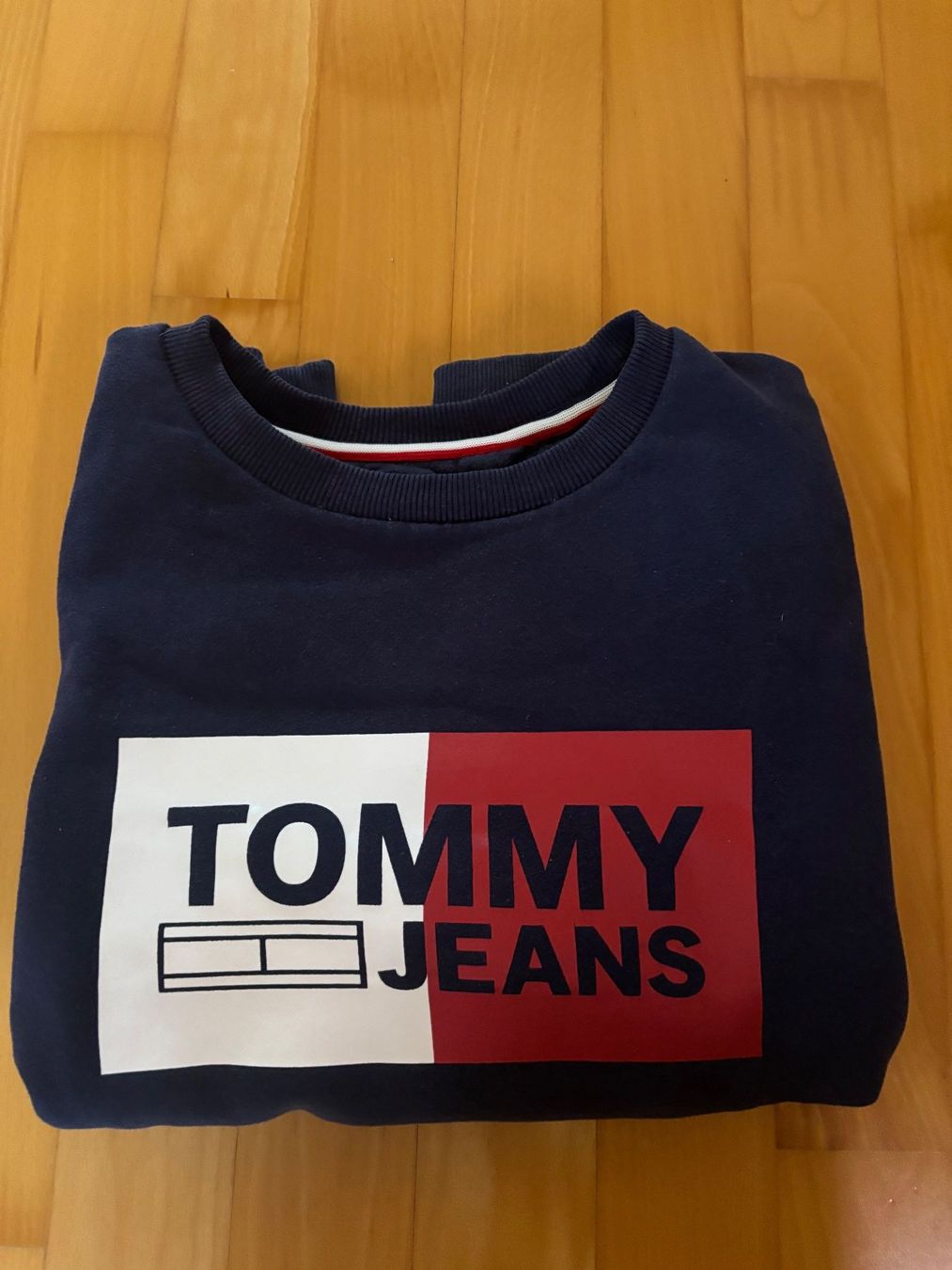 Tommy Hilfiger Pulls & Sweat-shirts: Pullover Tommy Jeans – D'occasion à MURAZ - SIERRE par Pierre.A 1