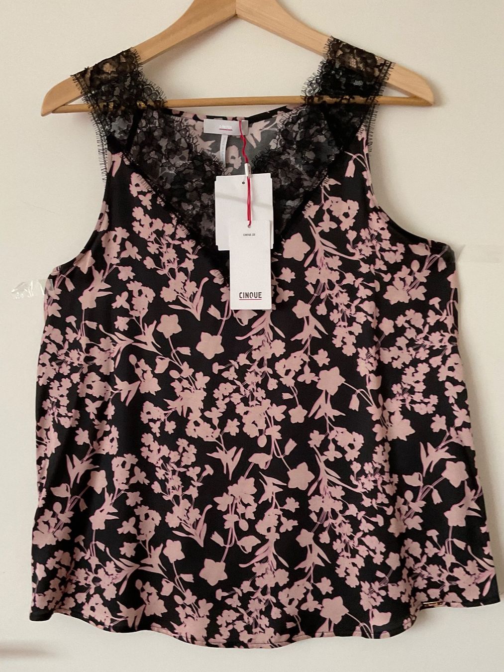 Cinque Blusen: CINQUE Bluse Top Gr 38 mit Spitze NEU NP 160 – Neu und originalverpackt aus Urdorf von alda02