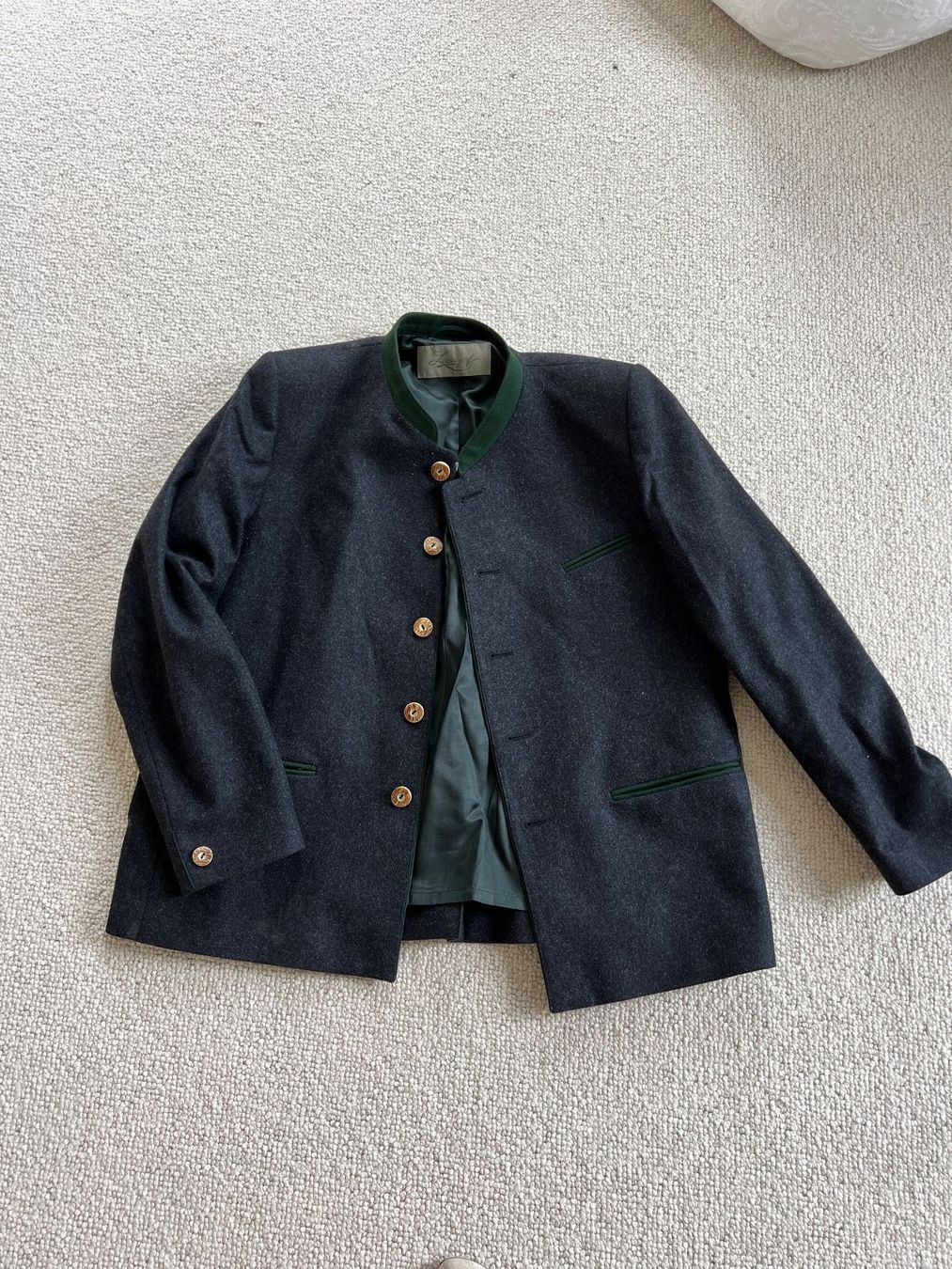 Giacche & Cappotti: Winter Trachtenjacke – Usato da Zürich venduto da Koska