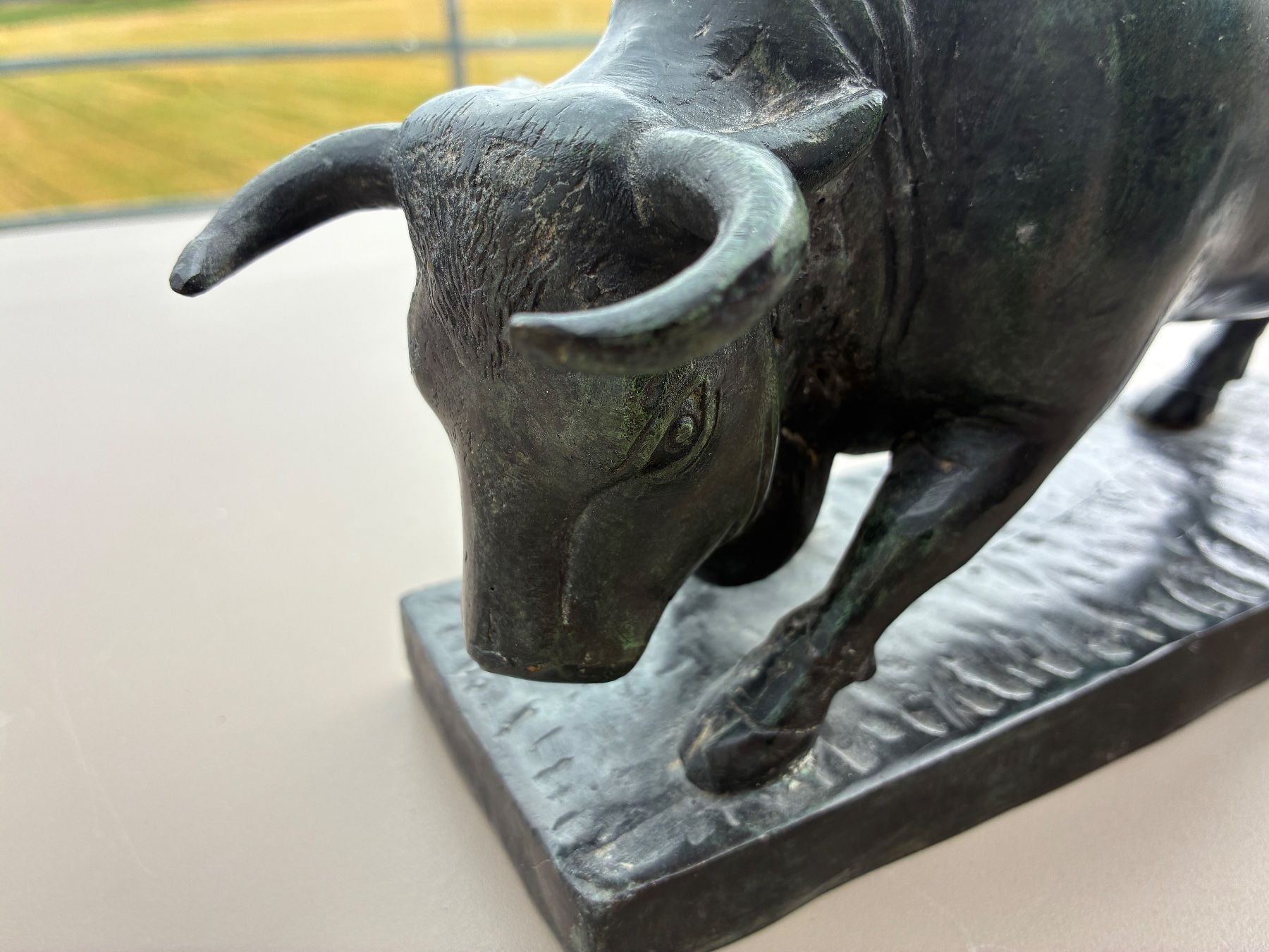 Sculture & Statue: Kunstguss, Kuh im Angriff – Usato da Brügg BE venduto da Hugobeppo 1