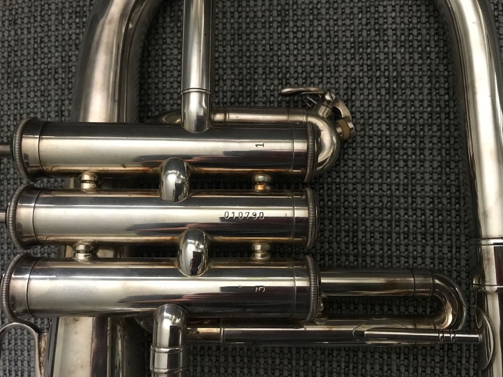 Flügelhorn / Bugle YAMAHA YFH731 versilbert Kaufen auf Ricardo