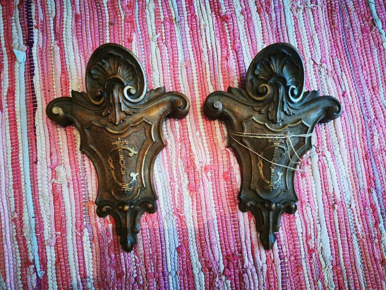 Articoli in legno: Antikes Holzdeko – Usato da Moutier venduto da Maria1704