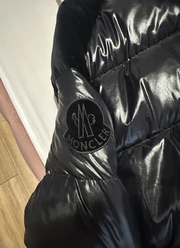 Moncler Giacche: Moncler Chouette Winterjacke – Usato da Kloten venduto da niinaa.5 1