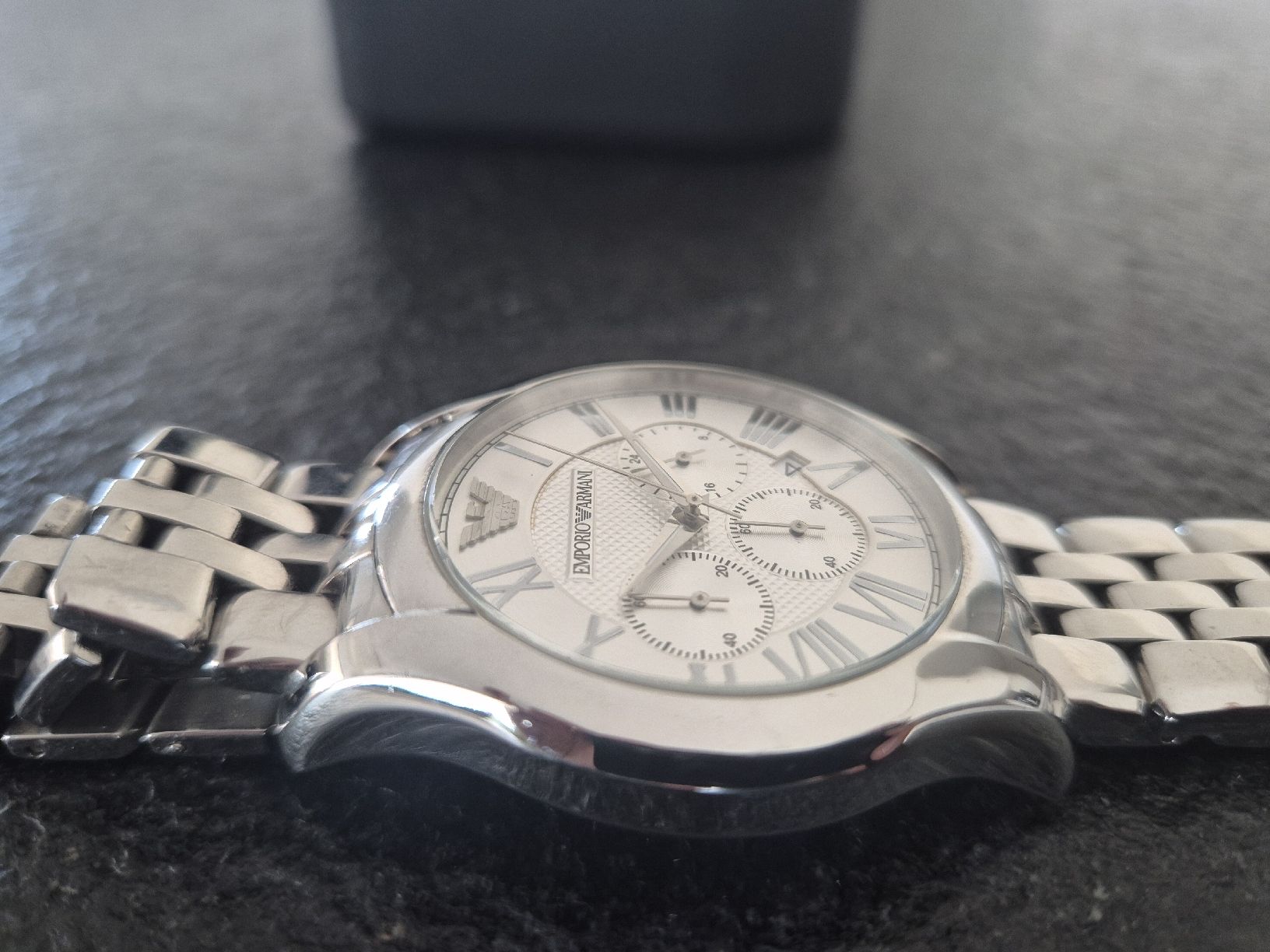 Armani Uhren: Armani Uhr mit Originalverpackung – Gebraucht aus Wünnewil von Kev-G 3
