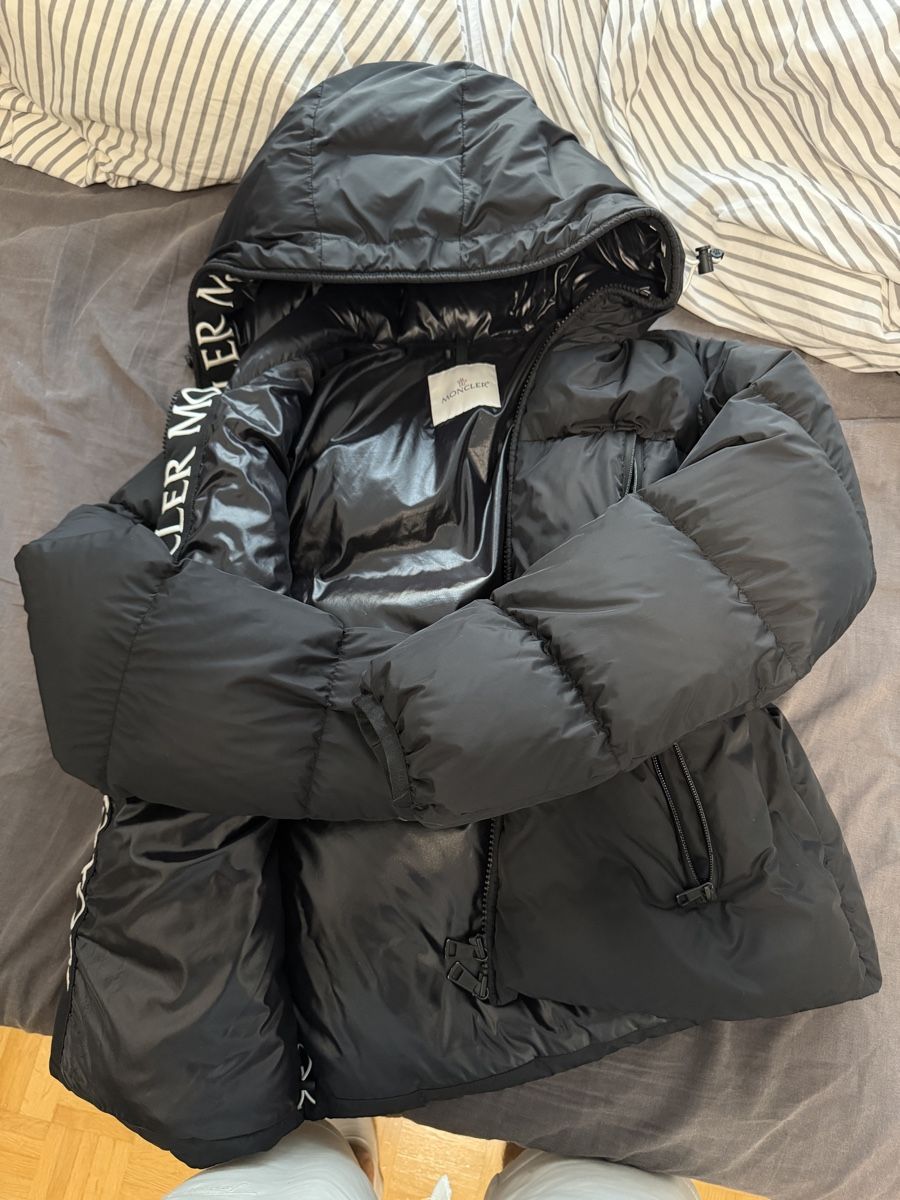 Moncler Giacche: Originale Moncler Montcla Jacke Grösse 2 – Usato da Fällanden venduto da Georgios21 1