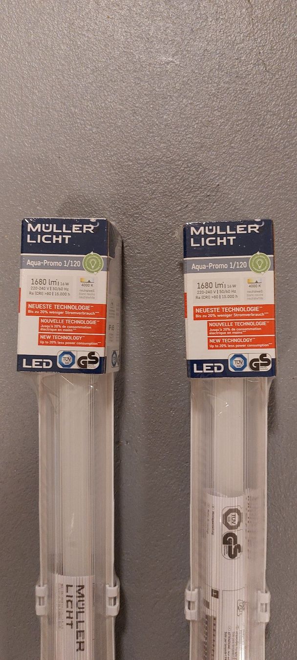 Lampes: 2 LED Röhren komplett mit Halterung – D'occasion à Lupfig par Robob2 1
