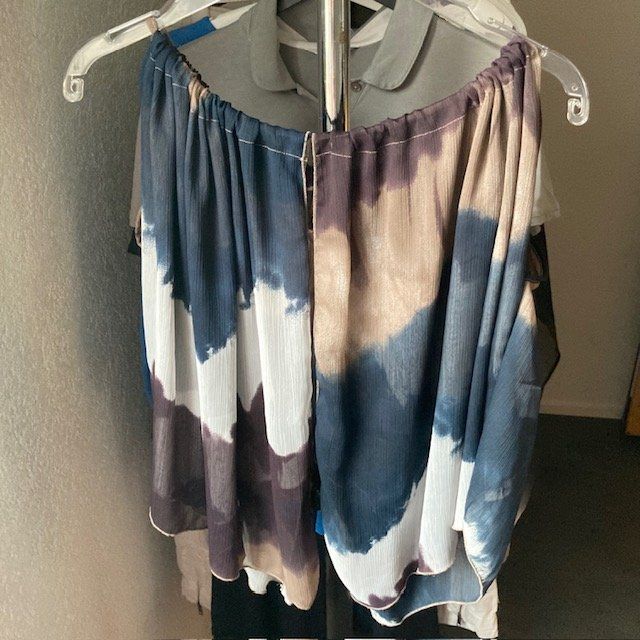 Top: lässiges Top GR. 38 aus Viscose – Nuovo (secondo la descrizione) da Untervaz venduto da AndreaC04 3