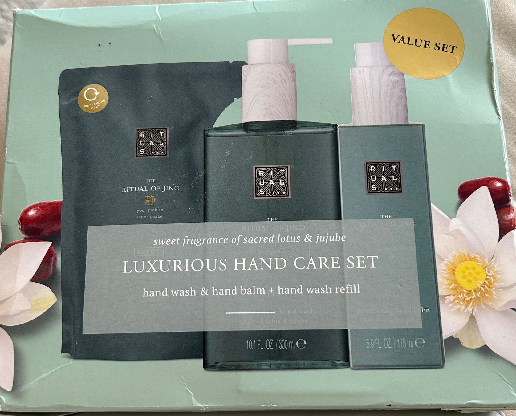Lettini & sedie per cosmetici: Rituals Luxurious Hand Care Set – Nuovo (secondo la descrizione) da Freienbach venduto da mar_rvc6
