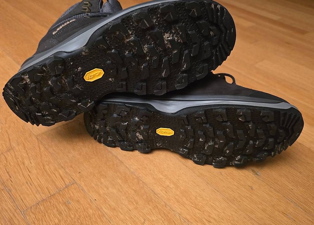 Scarpe da uomo: Schneeschuhe, Bergschuhe – Usato da Meggen venduto da everydaysale 2