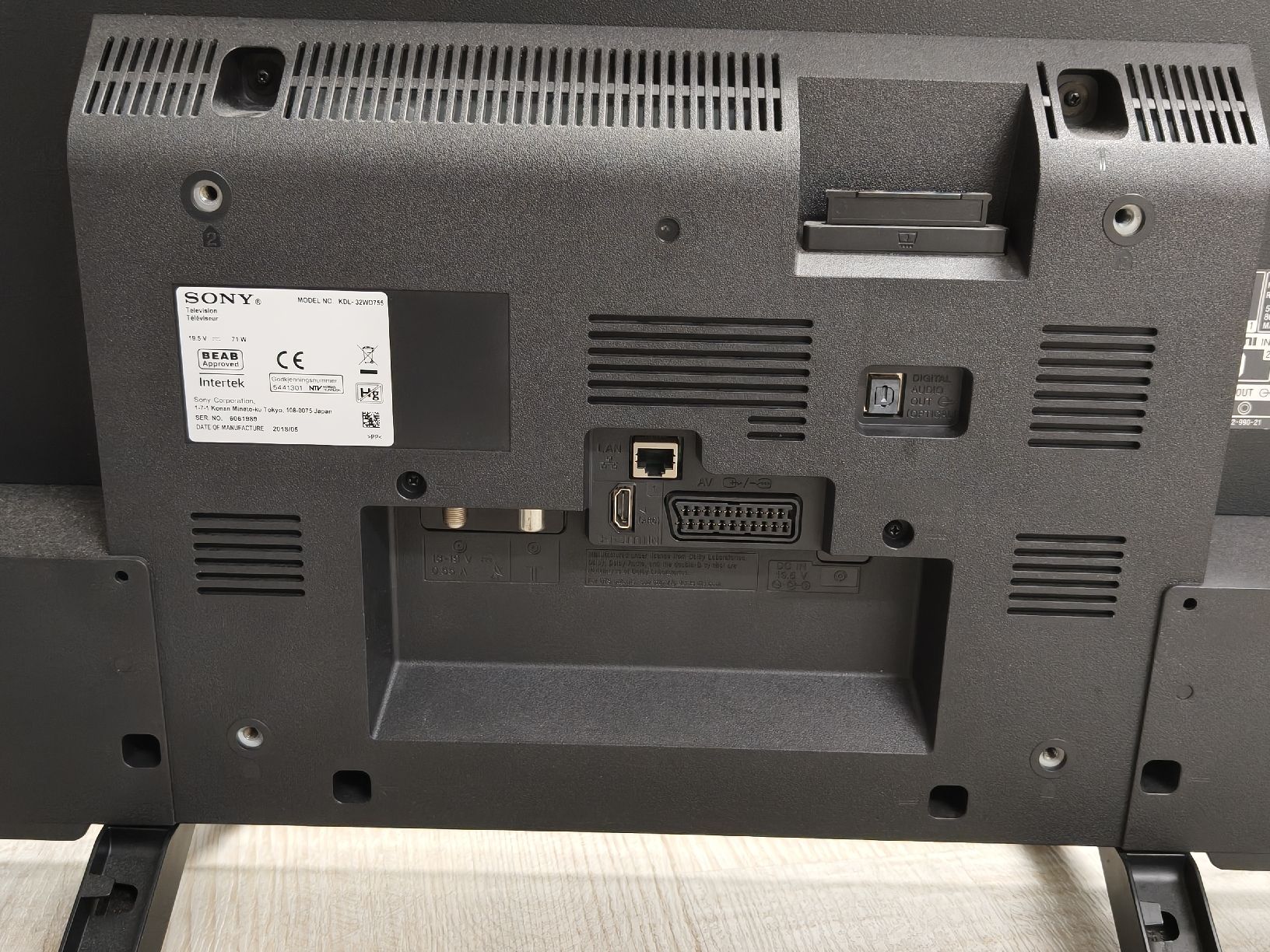 Sony Televisori: Sony Fernseher mit DVD Player  – Usato da Niederuzwil venduto da Byte0Bit1 4