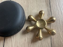 Schwerer Fidget Spinner aus Metall – goldfarben mit Etui