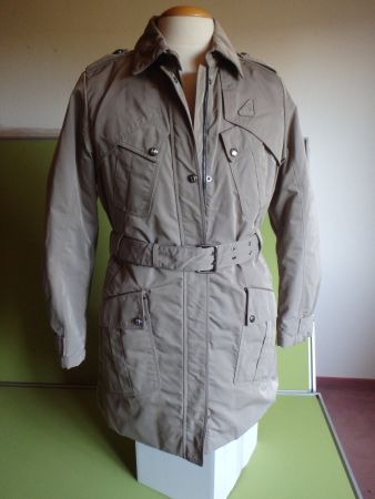 Jacke HOGAN  mit Gürtel, italienische Grösse 46 NEU
