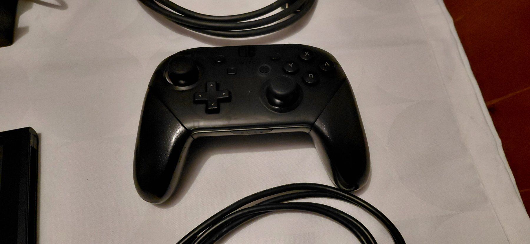 Nintendo Console: Nintendo Switch Pokemon inkl Pro Controller – Usato da Gretzenbach venduto da Uli1980 1