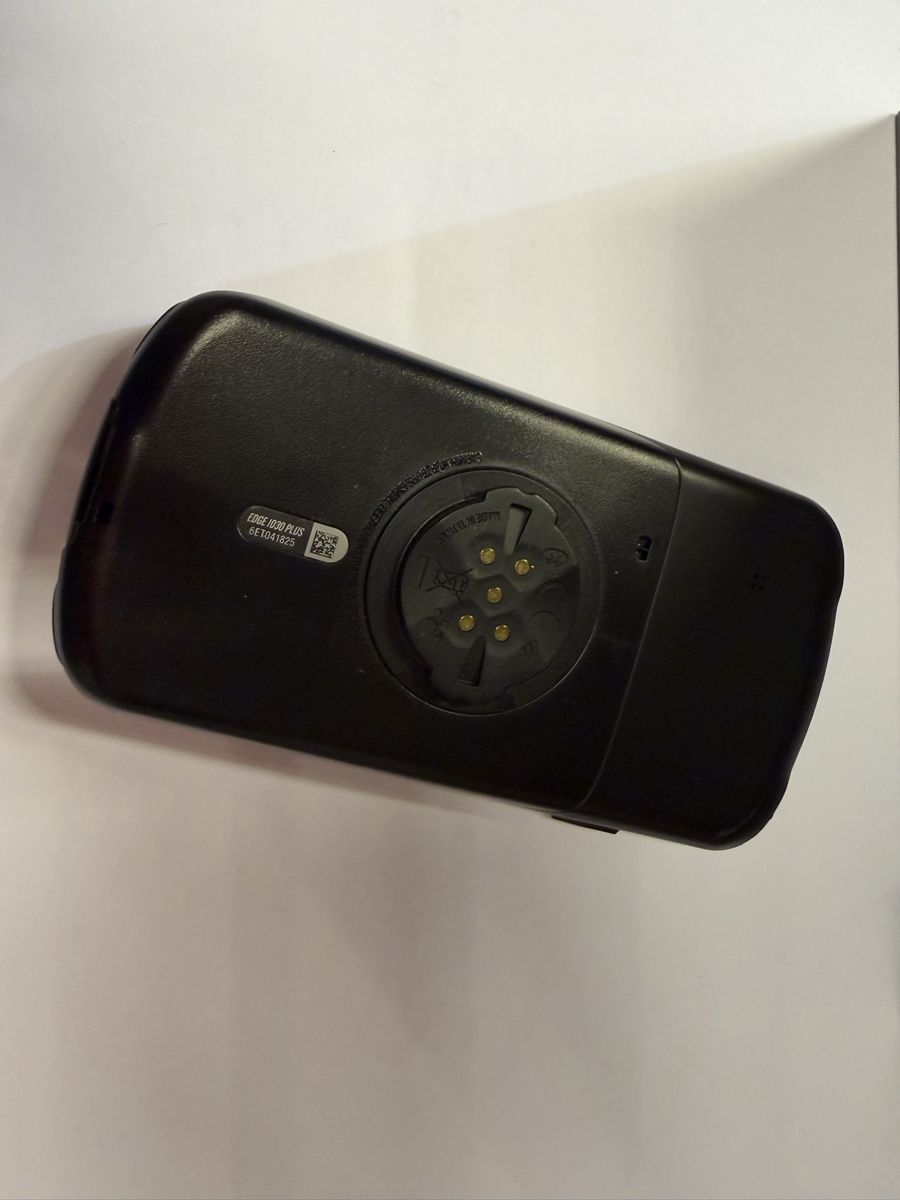 Garmin Navigation: Garmin Edge 1030 Plus neuwertig – D'occasion à Aesch ZH par surfflo 2