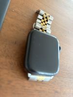 Smartwatch Apple Watch mit Metallarmband gebraucht
