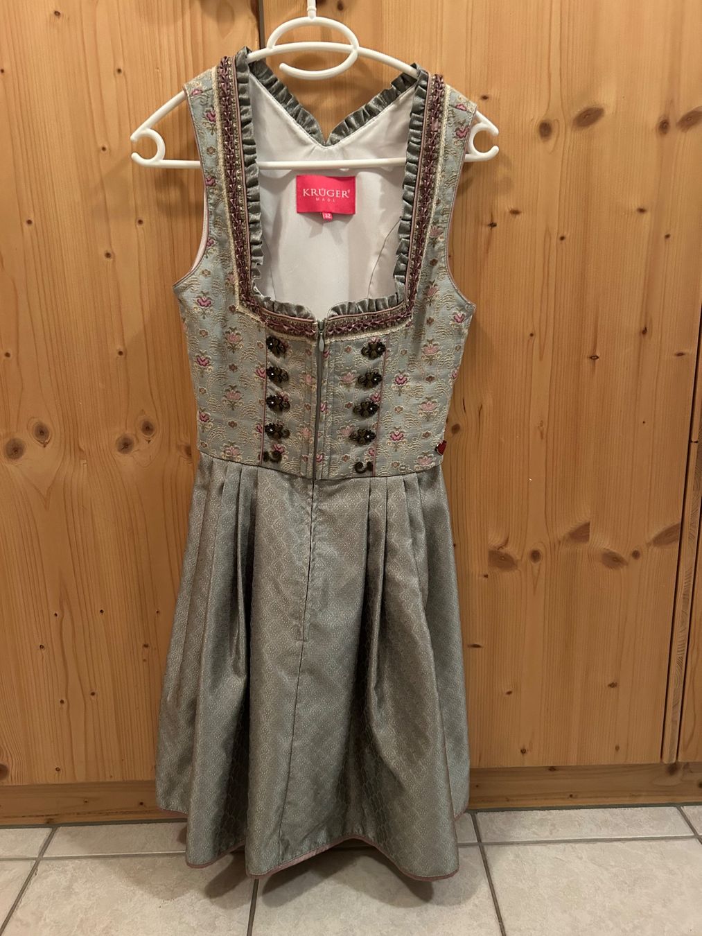Krüger Vestiti: Krüger Dirndl – Usato da Hätzingen venduto da Killeregli 1