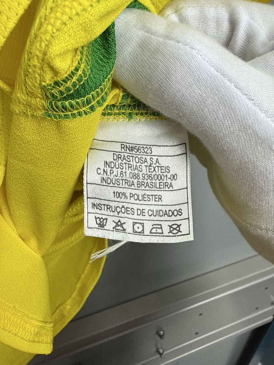 Nike Leibchen & Hosen: Nike Brazil Ronaldo (2002) – Gebraucht aus Lausanne von Unehistoiredesapes 3