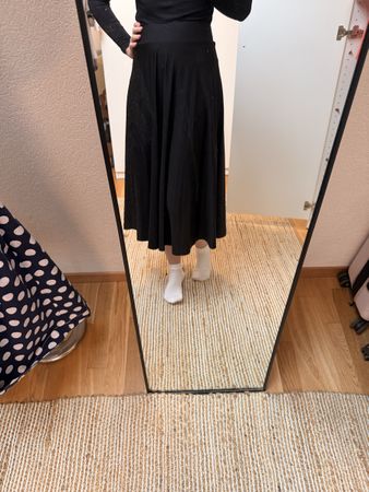 Pleated skirt 