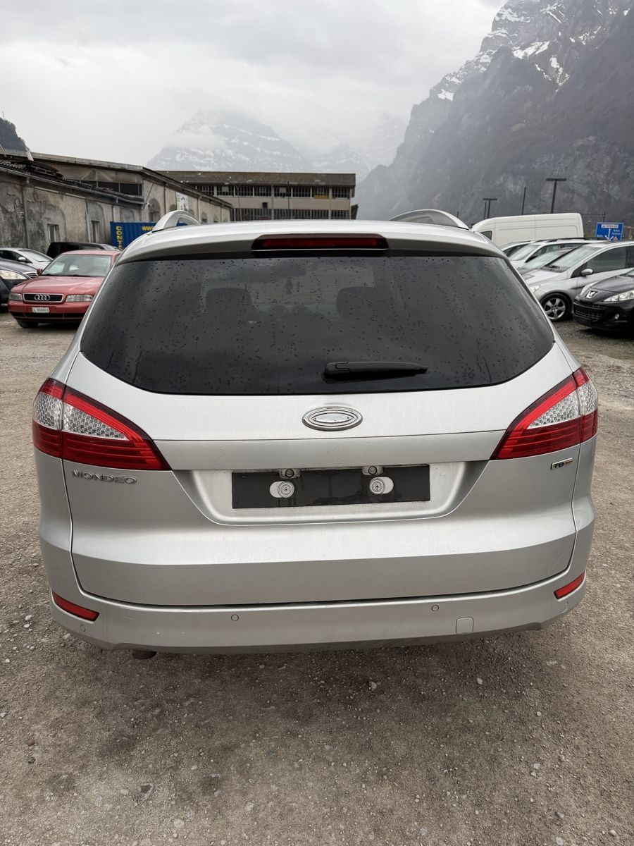 Ford Autos: Ford Mondeo 2.0 TDCi 2010 – Défectueux à Mollis par BSL10 1