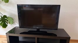 Fernseher LG 32LD450 LCD 32 Zoll schwarz gebraucht