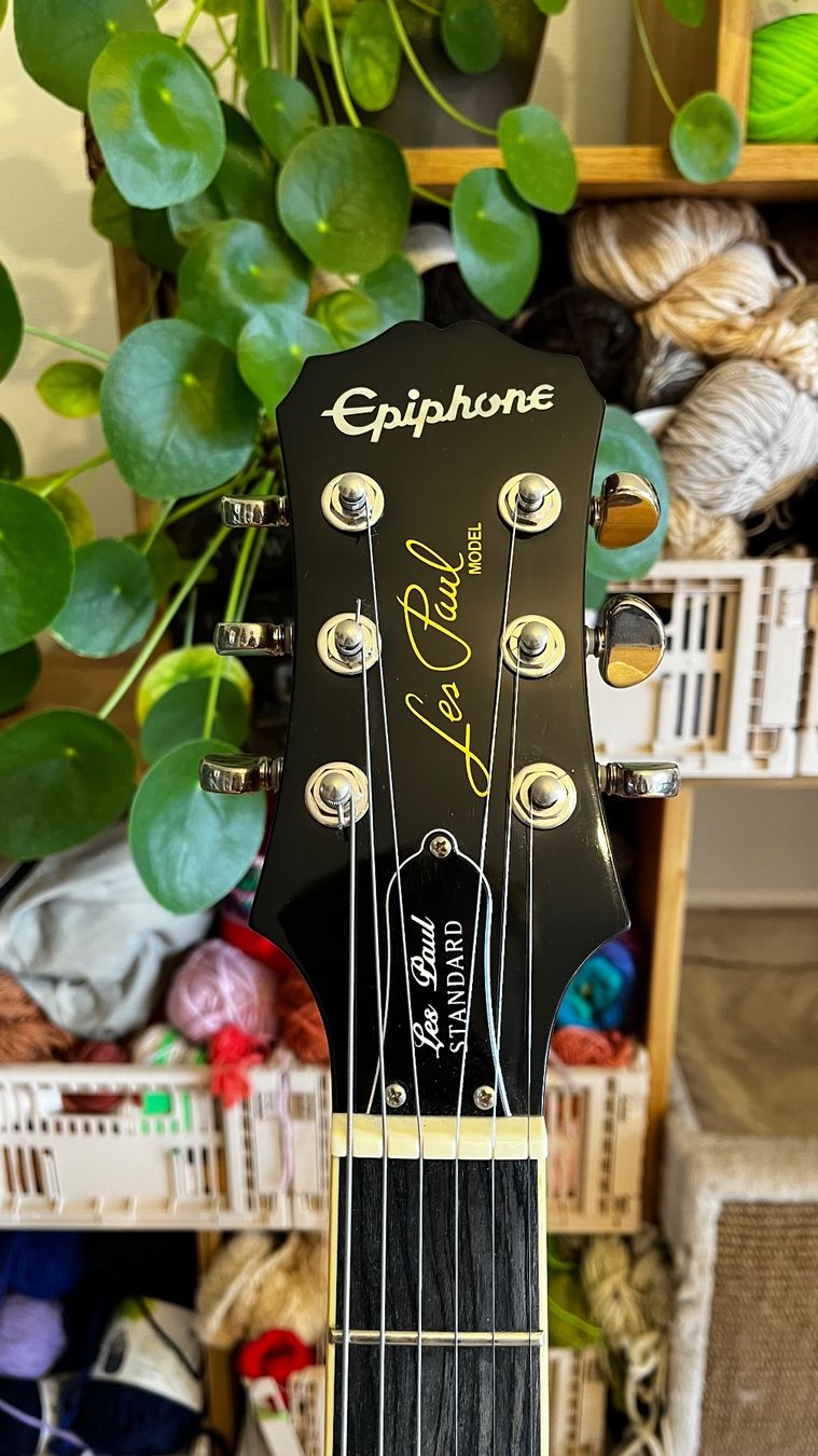 Epiphone Musikinstrumente: Epiphone Les Paul Standard Goldtop – Gebraucht aus Zürich von Zuludog 2