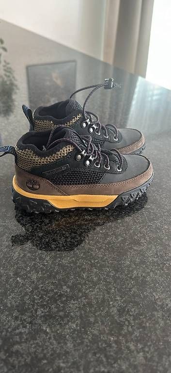 Timberland Scarpe per ragazzi: Timberland Kinder-Wanderschuhe Gr. 27 – Usato da Widnau venduto da Alex-M.