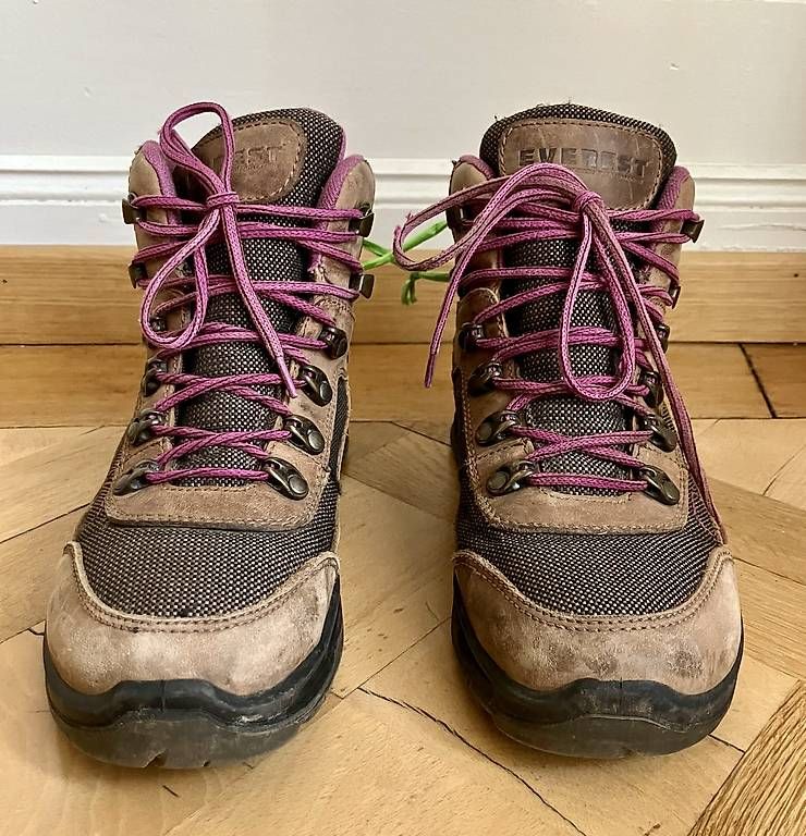 Scarpe da uomo: Wanderschuhe 36 – Usato da Zürich venduto da apfel018