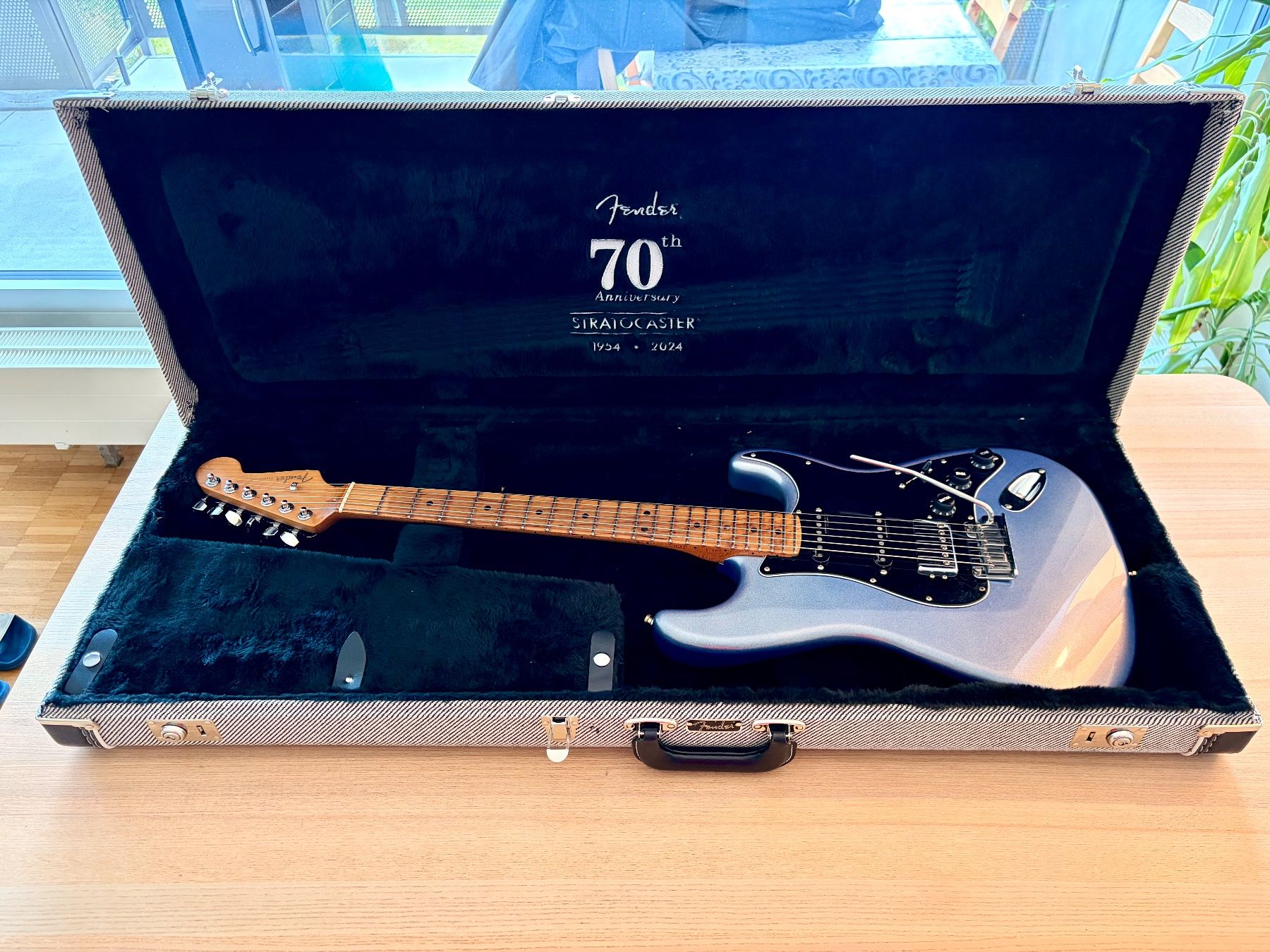 Fender Strumenti musicali: Fender 70th Anniversary Ultra Strat HSS Amethyst LE – Usato da Kriens venduto da andikoch01 9