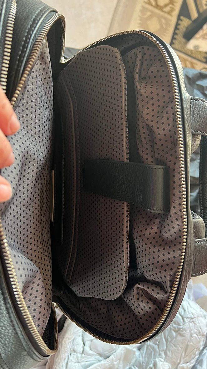 Zaini: Moleskine Tagesrucksack - Leder Neu – Nuovo e nell'imballaggio originale da  venduto da  4