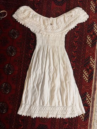 Sommerkleid weiss mit Spitze schulterfrei Grösse S 