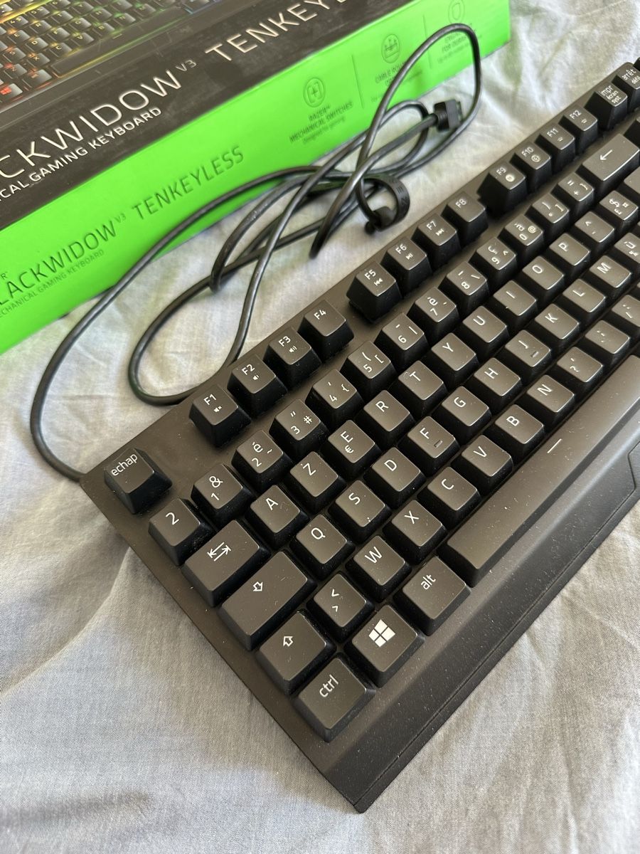 Razer Tastiere: Clavier Razer mécanique  – Usato da Lausanne venduto da poc_srv2 2