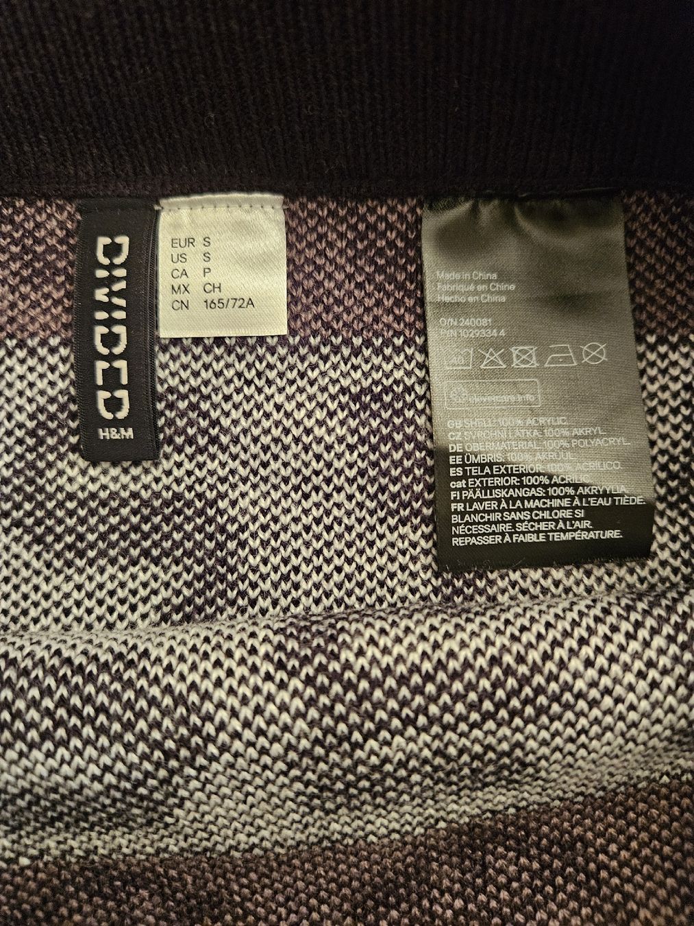 H&M Gonne: H&M Divided Knitted Mini Skirt, Size S – Nuovo (secondo la descrizione) da Basel venduto da yat_r699 2