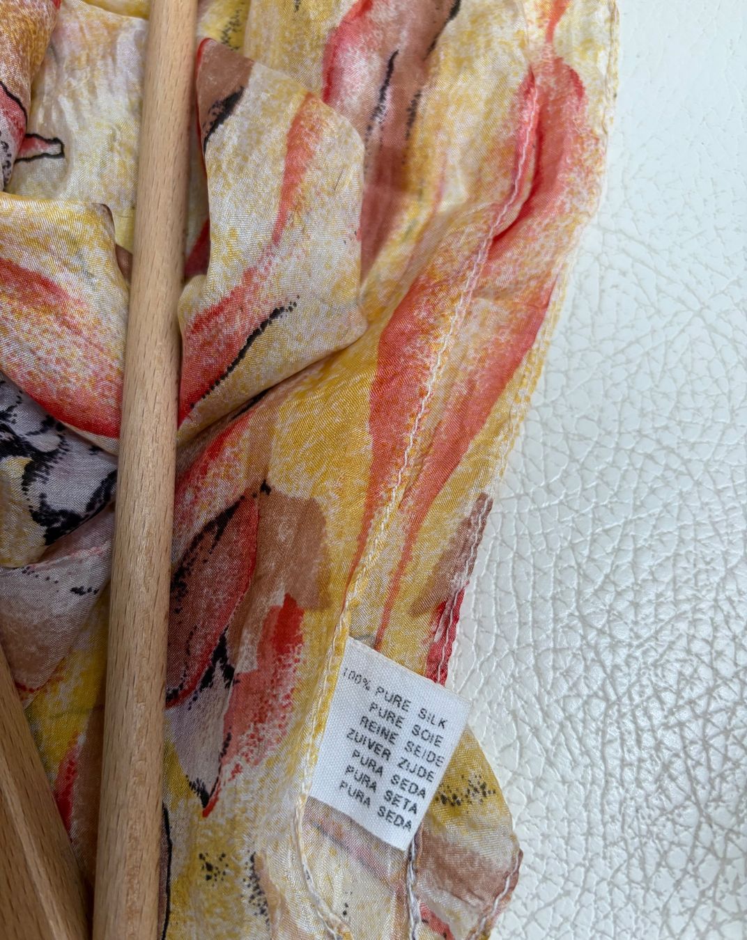 Foulard & Sciarpe: Seide Schal – Usato da Unterägeri venduto da Jutka_04 3