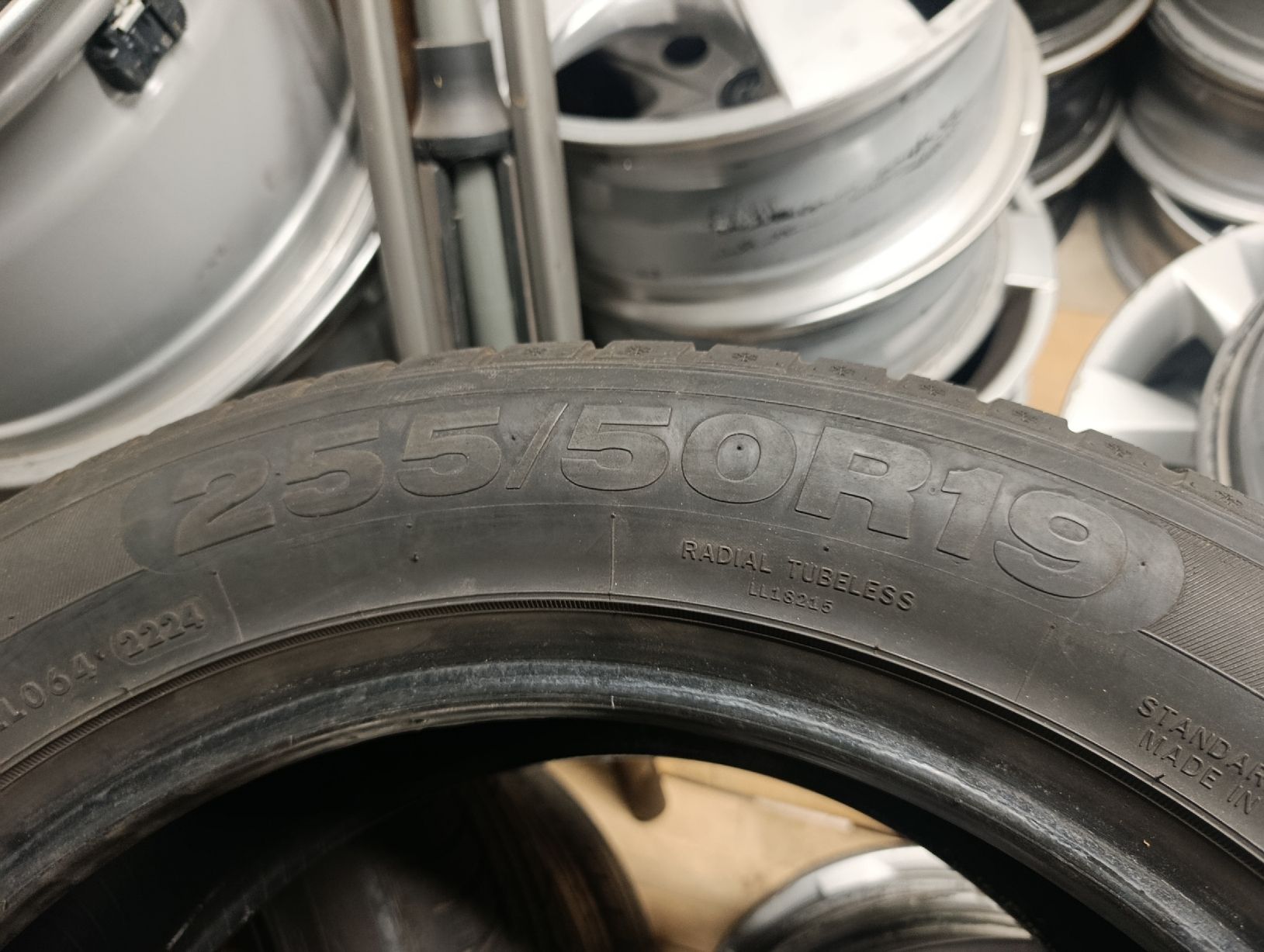 Pneumatici & Ruote complete: 255/50R19 – Usato da Kerzers venduto da Hemingway_Motors 1