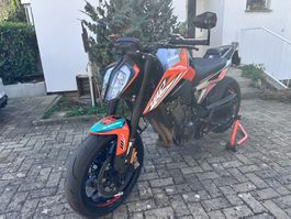 KTM 790 Duke L frisch ab MFK!